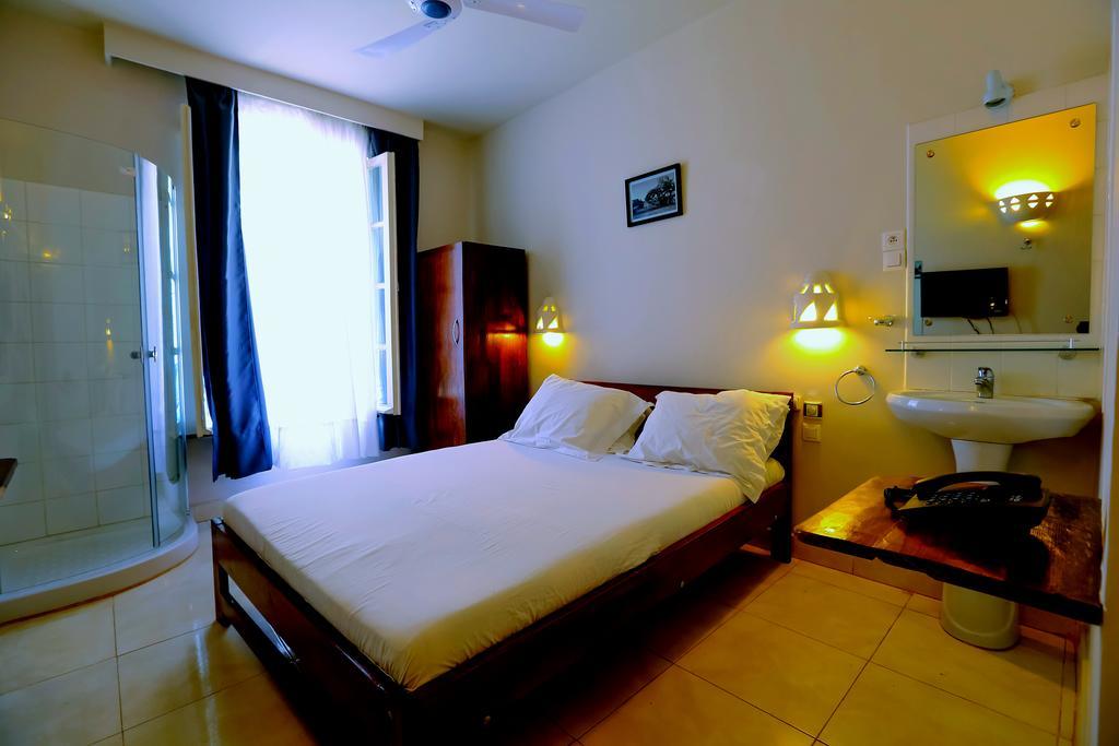 Le Lotus Bleu Otel Antananarivo Dış mekan fotoğraf